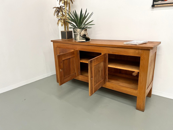 Brutalistisches Sideboard aus den 50er Jahren in massiver Ulme