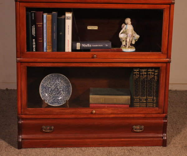 Globe Wernicke Mahogany Bookcase Of 4 Elements With A Drawer