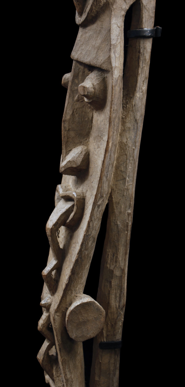 Ritualtotem, Hüttenpfahl, Stammeskunst, ozeanische Kunst, Skulptur, Papua-Neuguinea