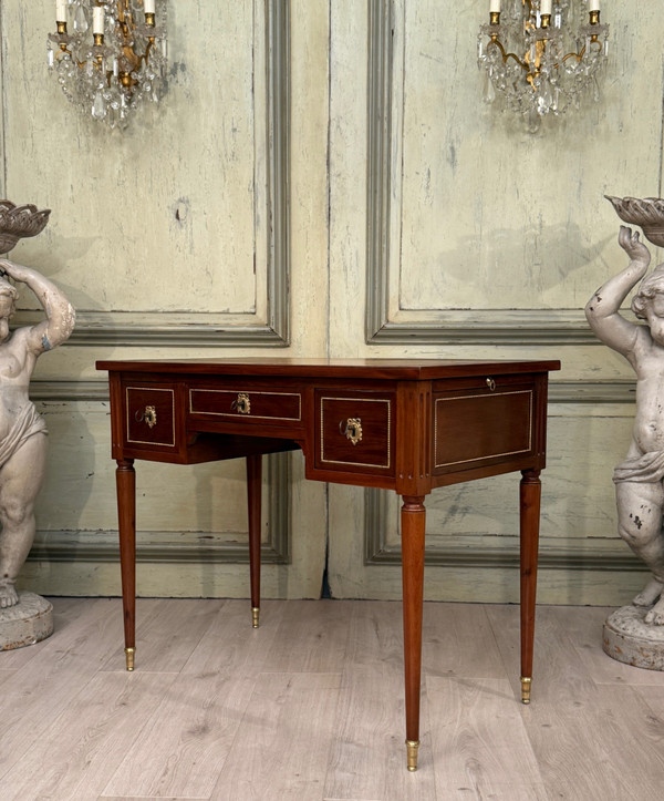 Leonard Boudin, Bureau Plat En Acajou d'Eoque Louis XVI Stamped About 1780