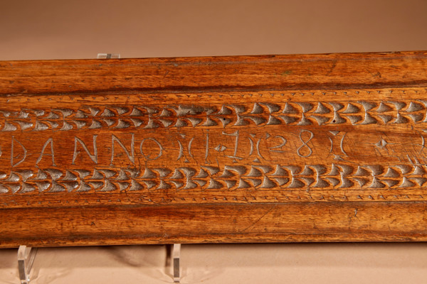  Elegant Norwegian Mangle board dated early 1728