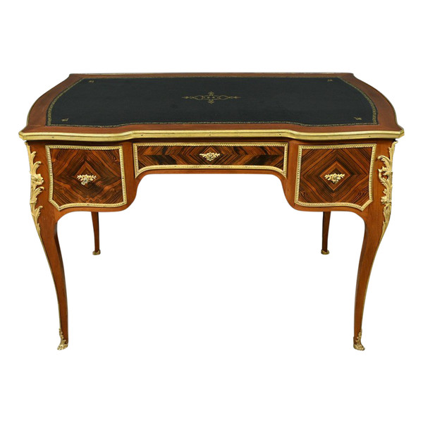 Mahogany and Rosewood Small Middle Desk, Louis XV style, Napoleon III period - Mid-19th century