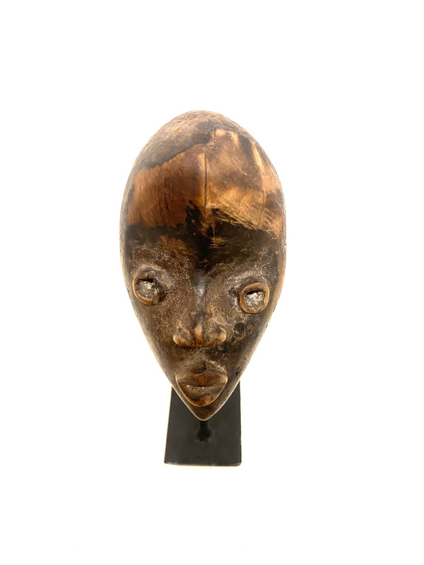 DAN passport mask from Ivory Coast