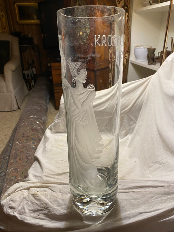 Large engraved thick tubular crystal Vase from the "75" Years Avignon with the image of a Goddess with a vase