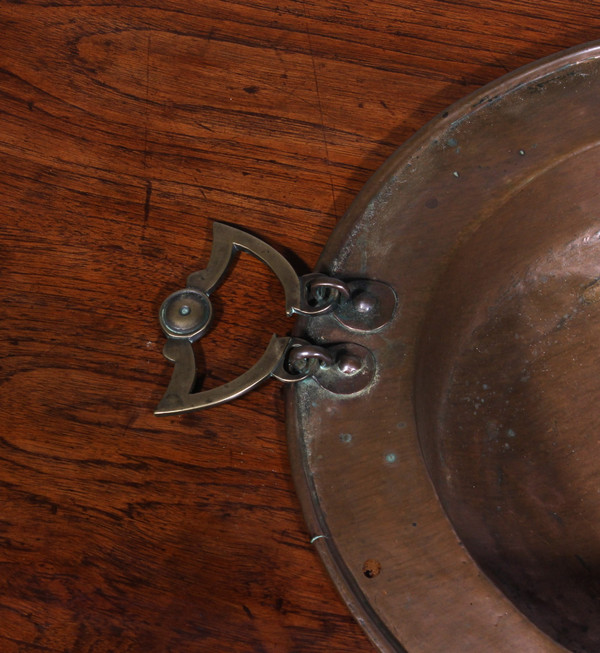 Round Coffee Table With A 18 Century Brazier In It's Center