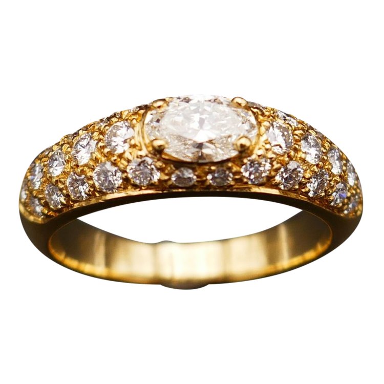 Boucheron Axelle Ring Diamonds, 18 Carat Yellow Gold.