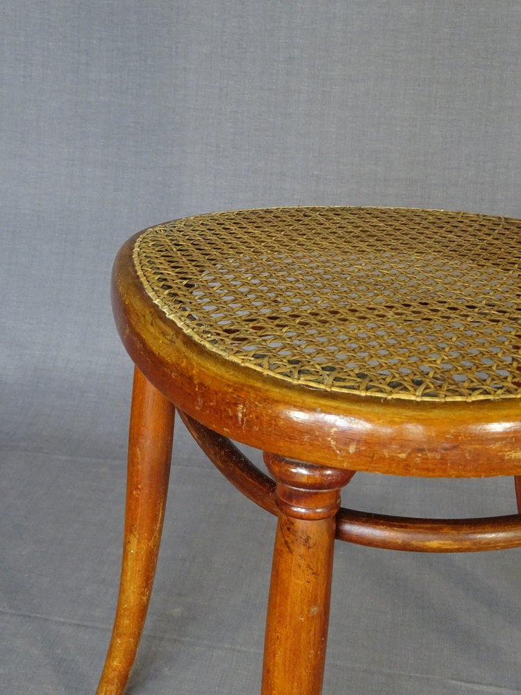 Chaise Thonet N°17 , vers 1865 teinte merisier chellac-label 1a -