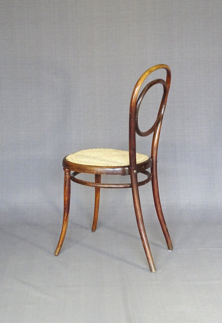 Thonet chair No. 10, circa 1870, rosewood decor