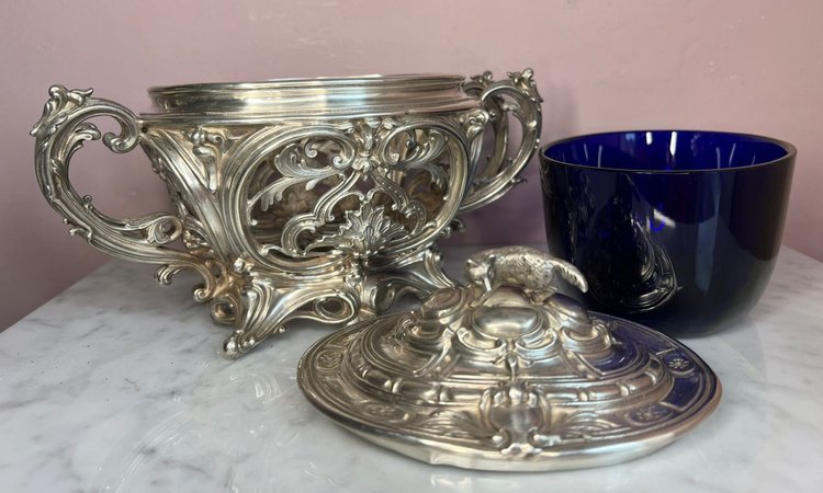 Solid silver sugar bowl, Rocaille style, 19th Century.