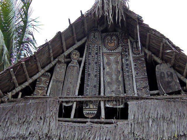 Votive board, tribal art, oceanic art, Papua New Guinea, Oceania, sculpture, painting