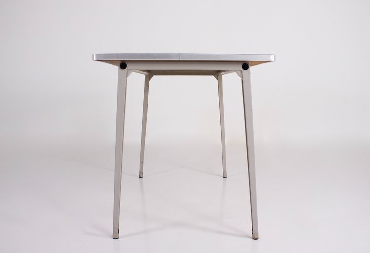 Table Reform par Friso Kramer