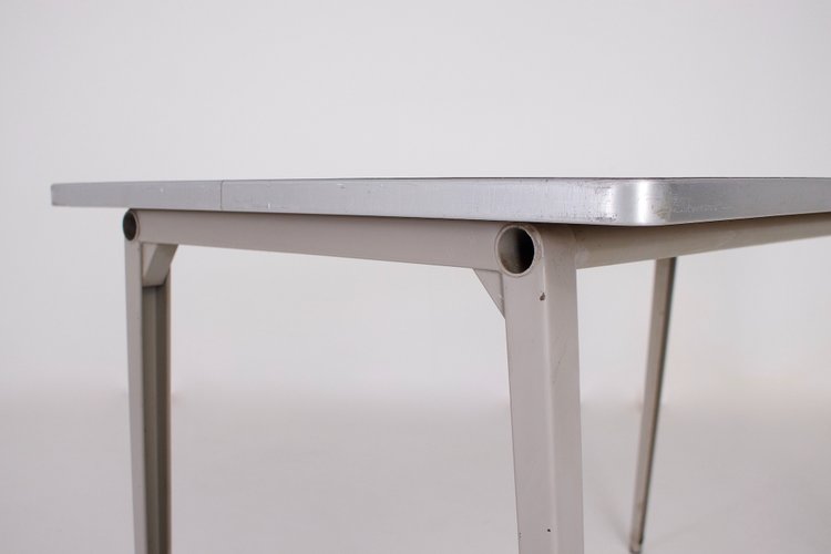 Table Reform par Friso Kramer