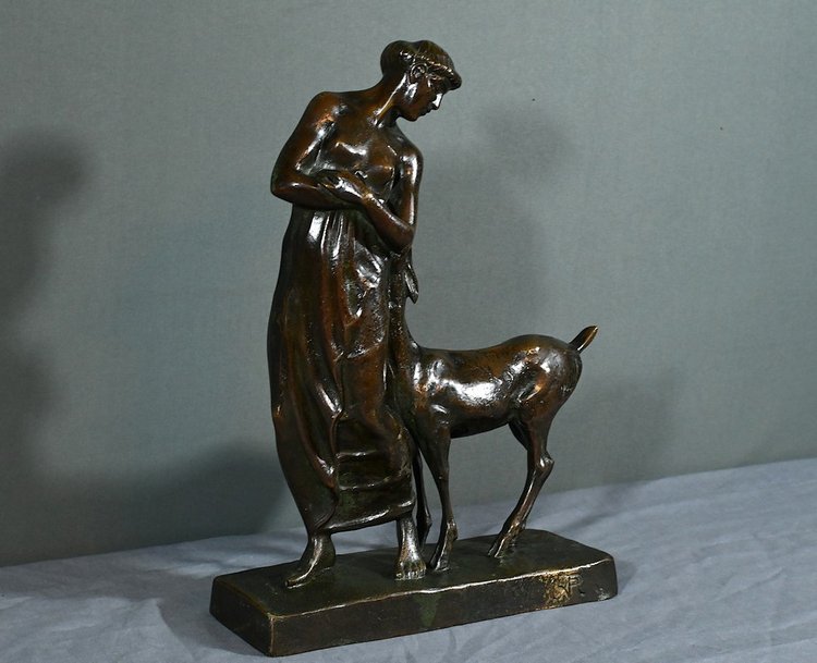 Bronze "Die Frau mit dem Rehkitz", Atelier Primavera - 1930