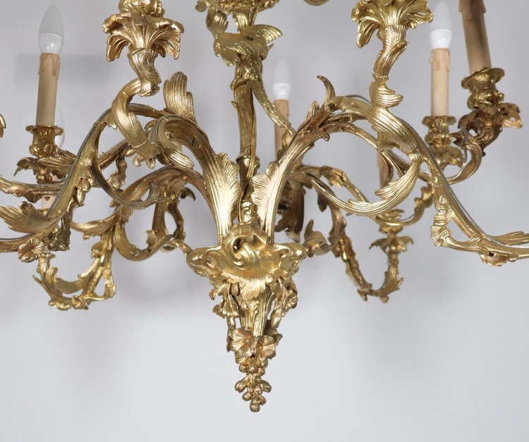  Lustre rocaille en bronze doré époque XIXe 