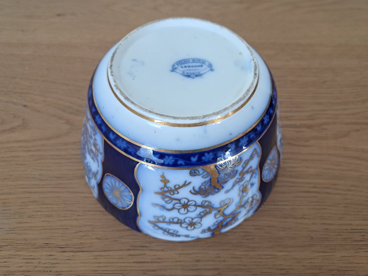 Lahoche , Palais Royal , Paris , Large Bowl , Blue Imari , XIX°.