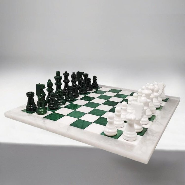 1970s Gorgeous Green and White Chess Set in Volterra Alabaster Handmade Made in Italy