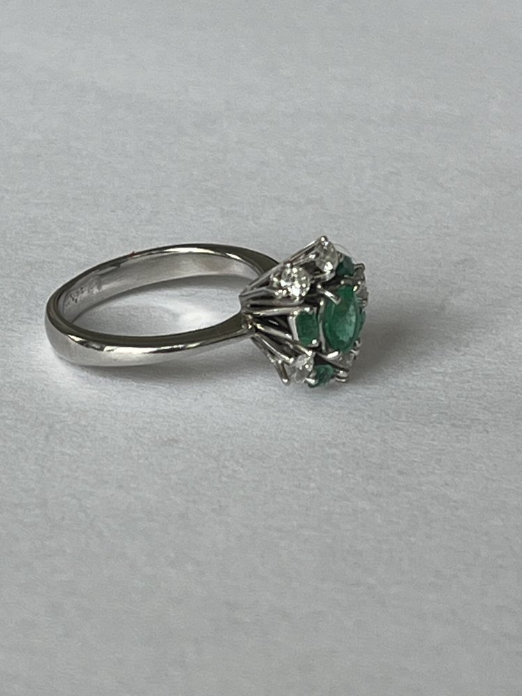 White Gold Emerald Diamond Ring