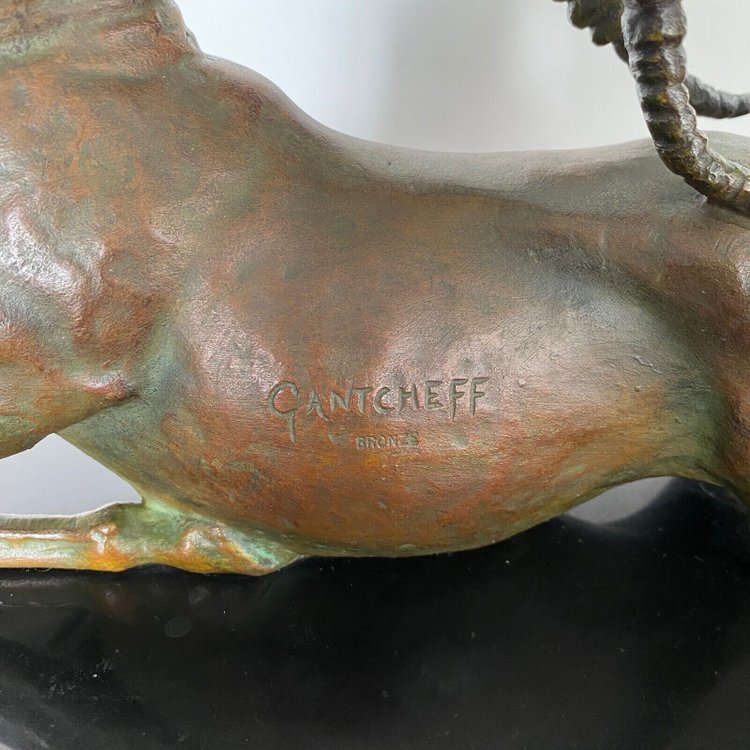 Art Deco Bronze von Ghanu Gantcheff 1930 Mann und Antilope