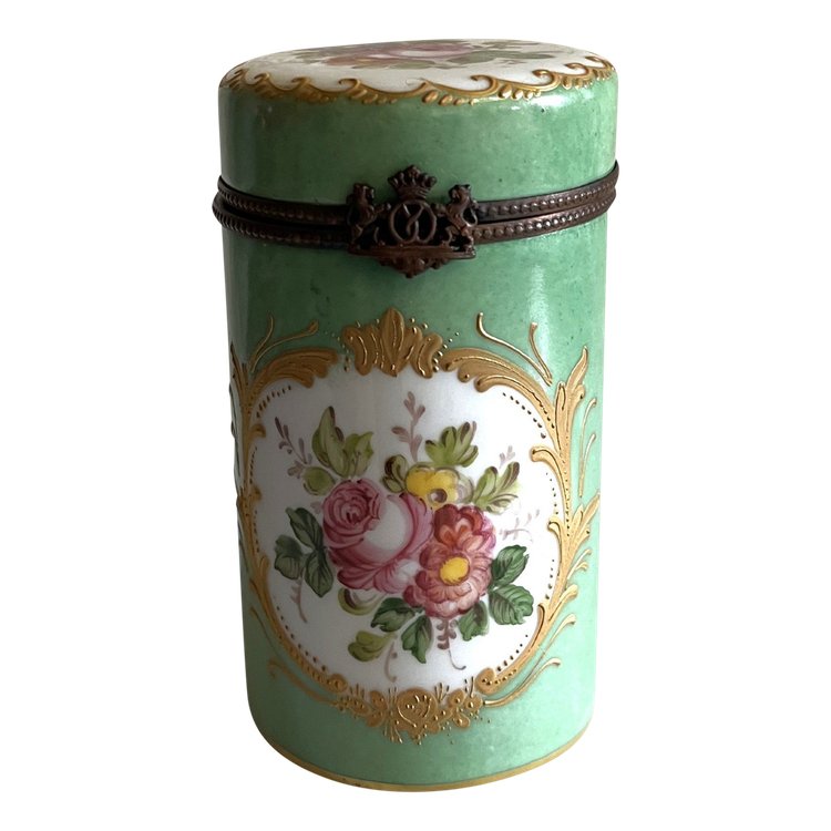 Petite boîte en porcelaine décorée main, 