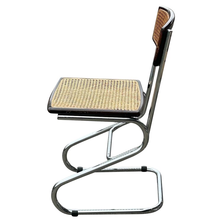 Suite De Quatre Chaises Tubulaires Vintage Italie Style Bauhaus Marcel Breuer Vers 1970