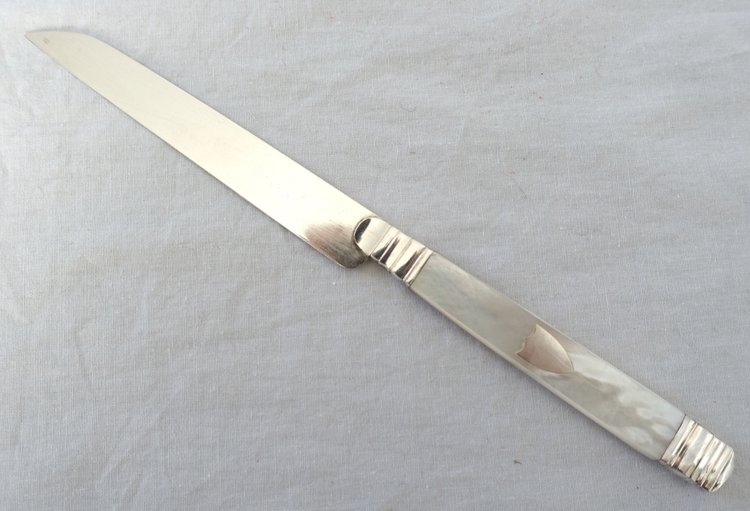 Set of 6 fruit knives, solid silver blade, mother-of-pearl handle, Vieillard hallmark