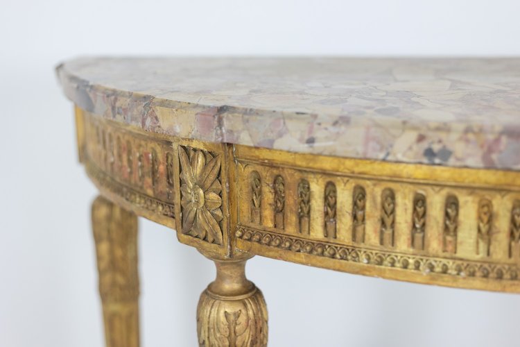 Console in gilded wood and Aleppo breccia marble. Circa 1780. LS55691657J