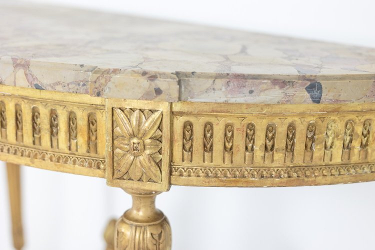 Console in gilded wood and Aleppo breccia marble. Circa 1780. LS55691657J