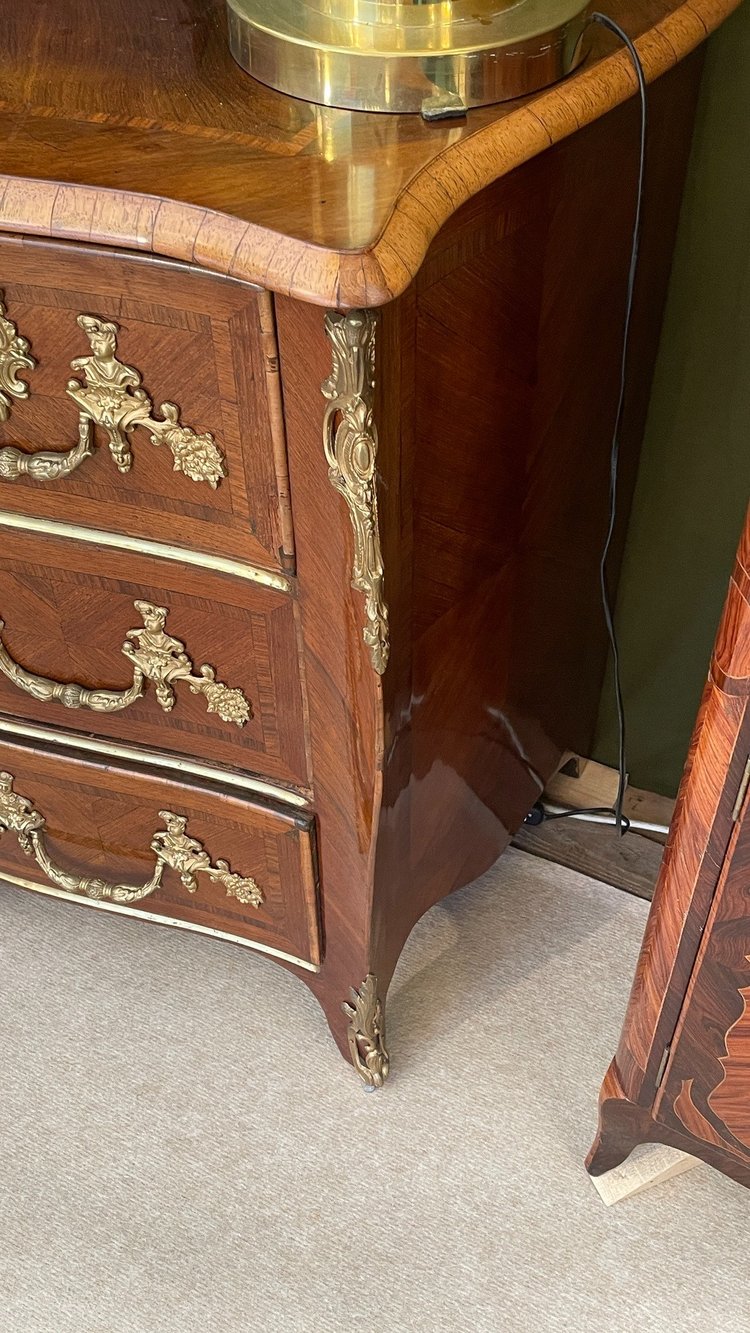 Louis XV Chest-of-Drawers with Pinched Sides, 18th Century