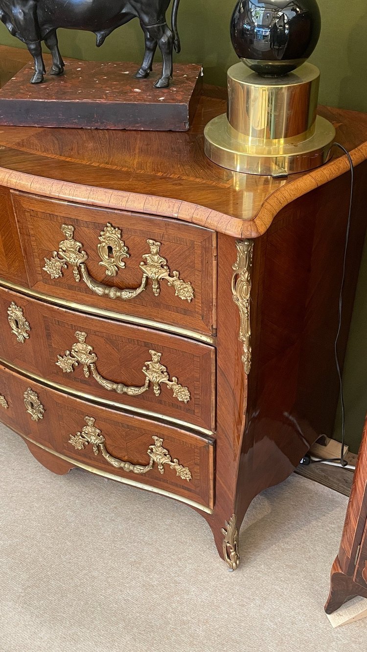 Louis XV Chest-of-Drawers with Pinched Sides, 18th Century