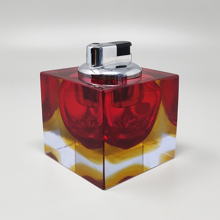 1960s Stunning Red Table Lighter in Murano Sommerso Glass By Flavio Poli for Seguso