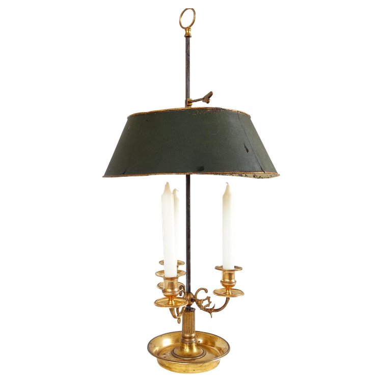 Louis XVI style bouillotte lamp in chiseled and gilded bronze, early 19th century