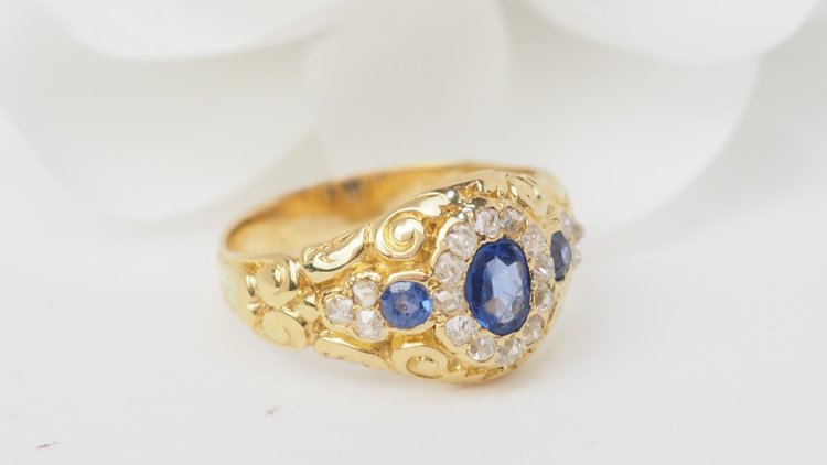 Anello con topazio azzurro in oro giallo e diamanti in vendita a Marsiglia - rf 26438 Anello con topazio azzurro in o