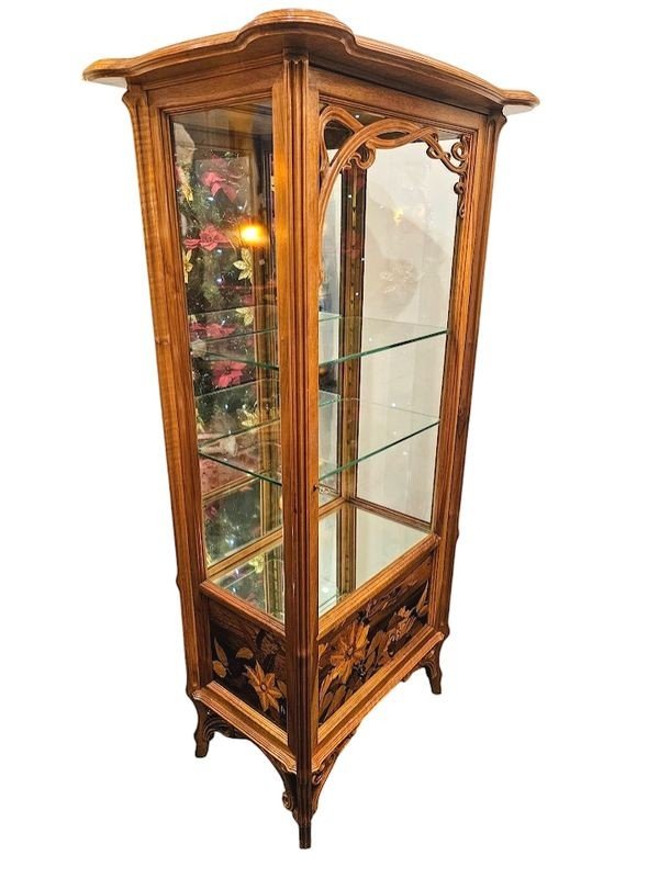 Emile Gallé "Clematis" display case