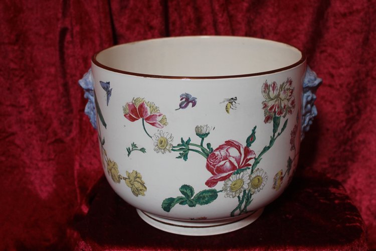 Gien earthenware cachepot with Marseille decoration with flowers and insects, 19th century