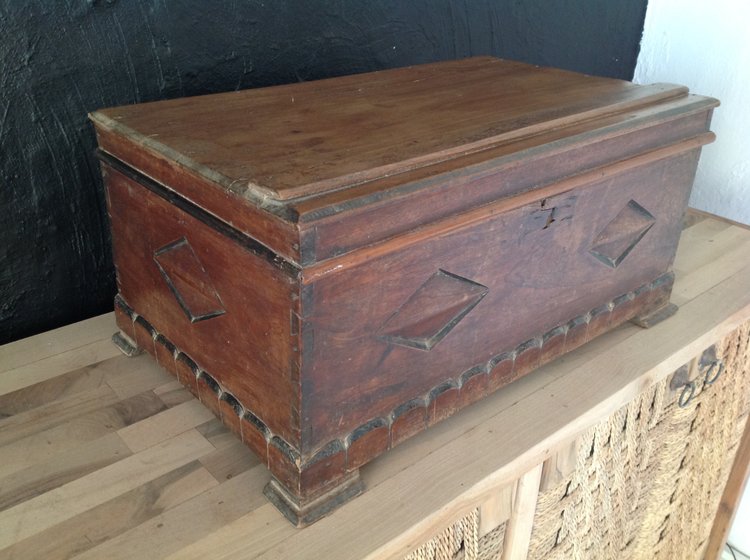 Colonial suitcase from Togo.