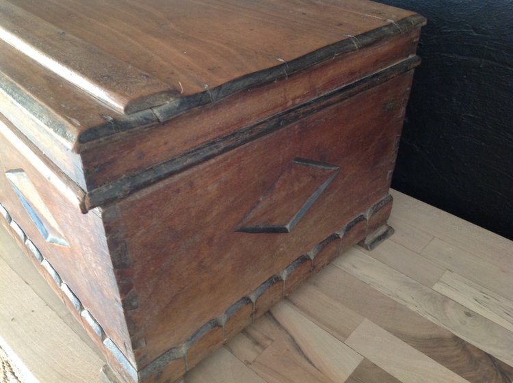 Colonial suitcase from Togo.