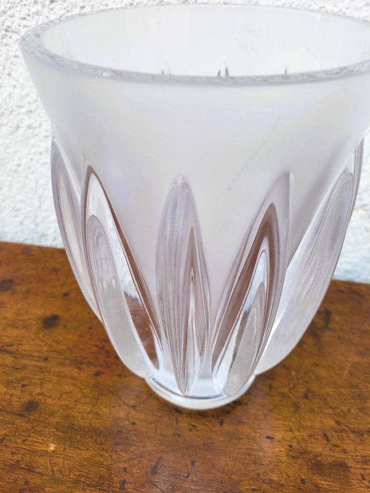 Lalique France, Courchevel Vase, 20th Century