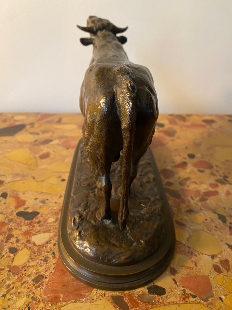 Taureau en bronze à patine brune XIXème signé Rosa Bonheur (1822-1899), cachet fondeur Peyrol 