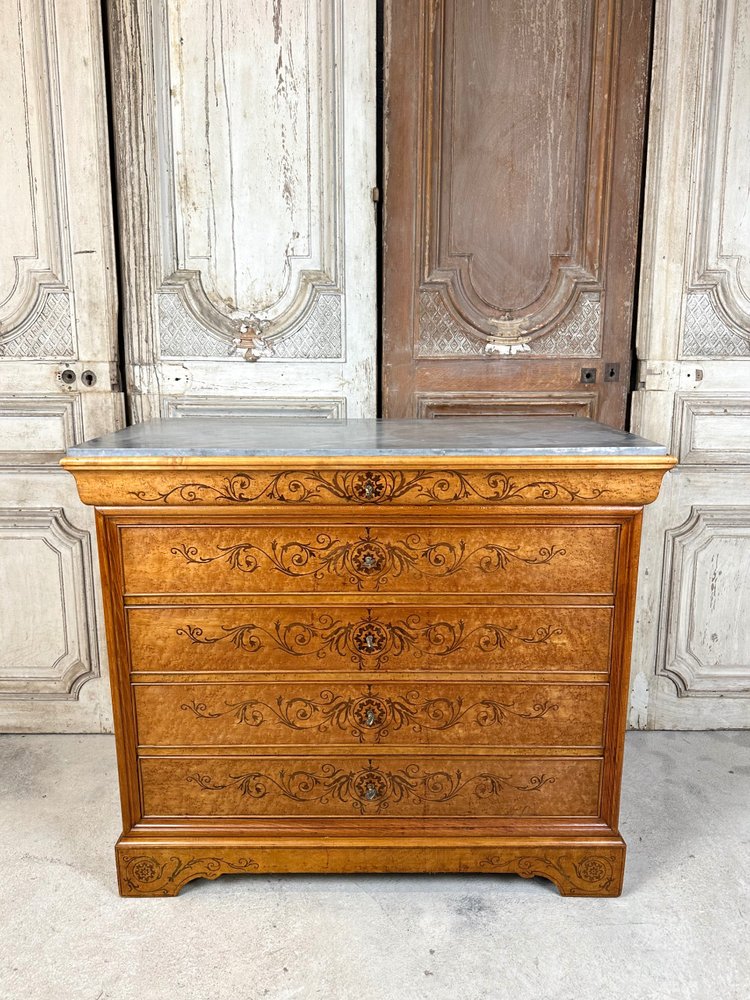 Commode de style Charles x époque XXeme siècle 