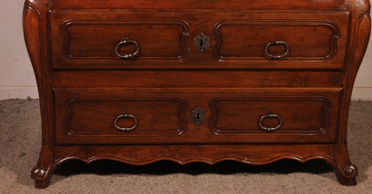 Petite Commode Tombeau En Noyer- 18° Siècle