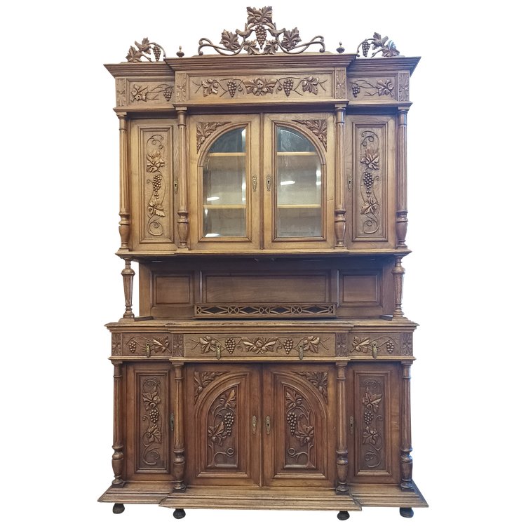 Carved oak sideboard with grapevine decoration Art Nouveau period