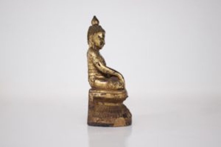 Buddha aus vergoldetem Holz, Burma, Shan-Staat