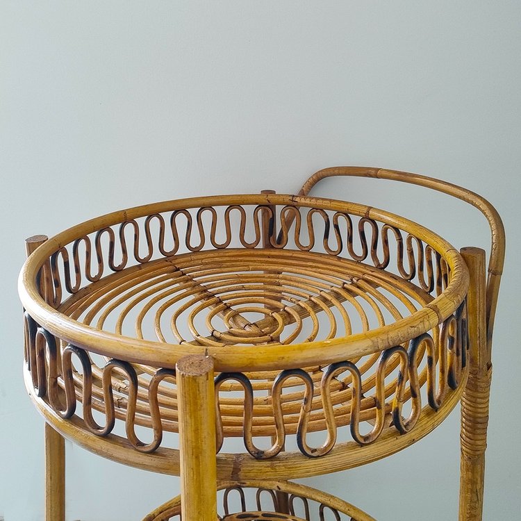 1960 Splendido carrello bar in bambù e rattan di Franco Albini. Realizzato in Italia