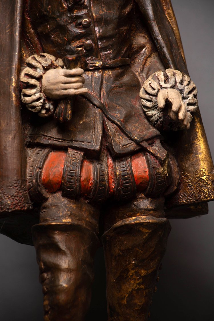 Polychrome Holzstatue, Adliger des französischen Königshofes, XIXᵉ Jhd.