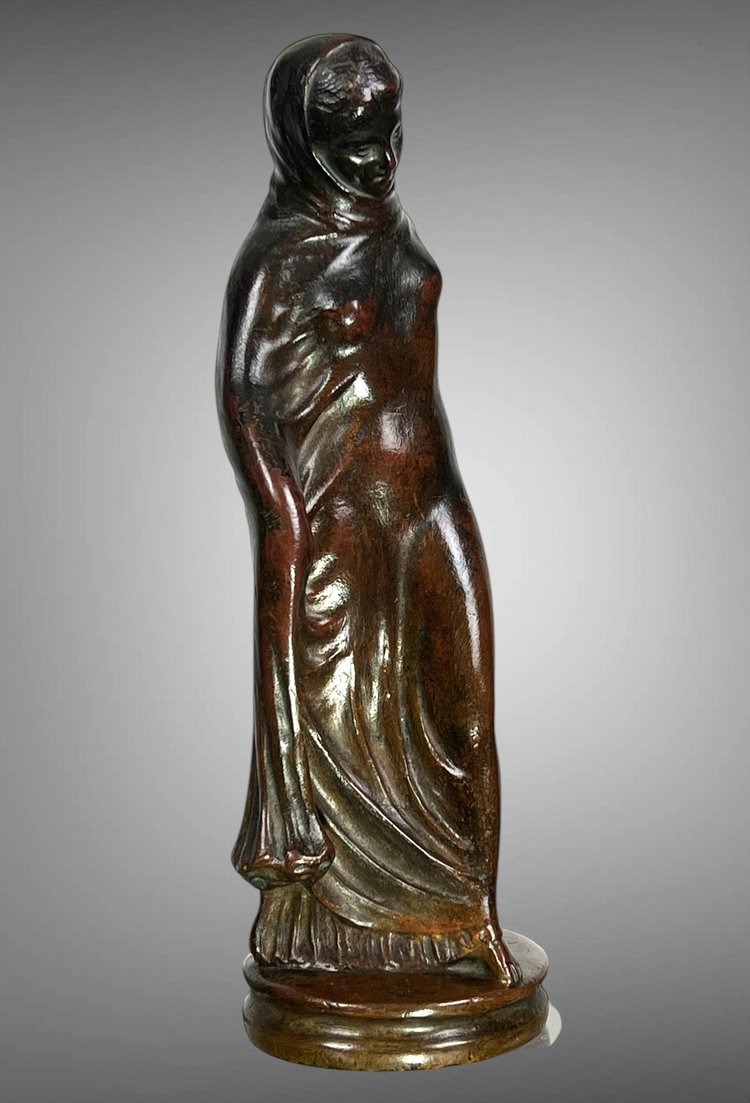 BRONZO ANTICO DEL PERIODO DI NAPOLEONE III RAFFIGURANTE UNA DONNA DRAPPEGGIATA IN STILE ANTICO