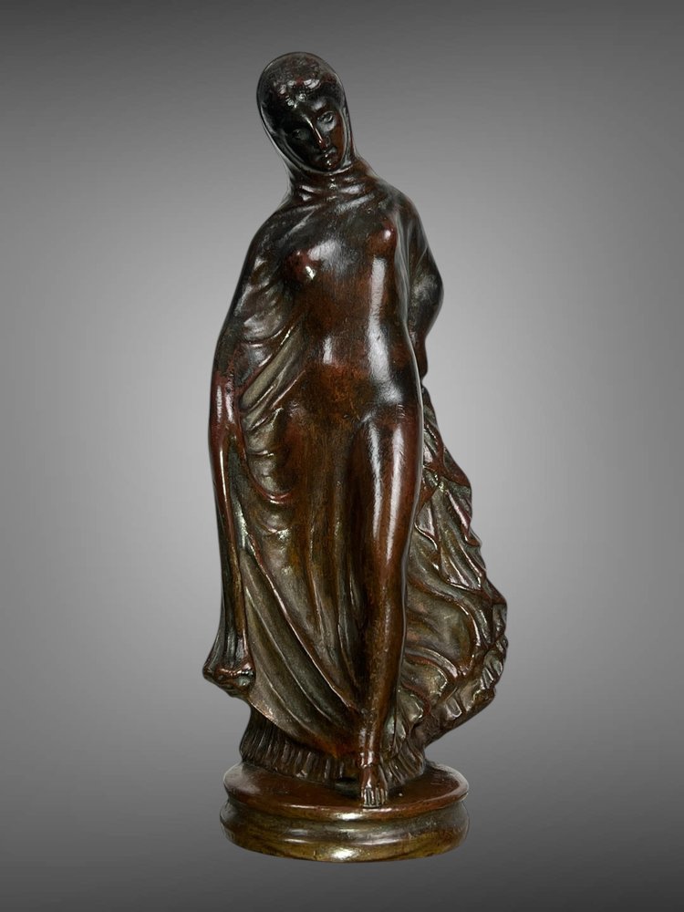 BRONZO ANTICO DEL PERIODO DI NAPOLEONE III RAFFIGURANTE UNA DONNA DRAPPEGGIATA IN STILE ANTICO