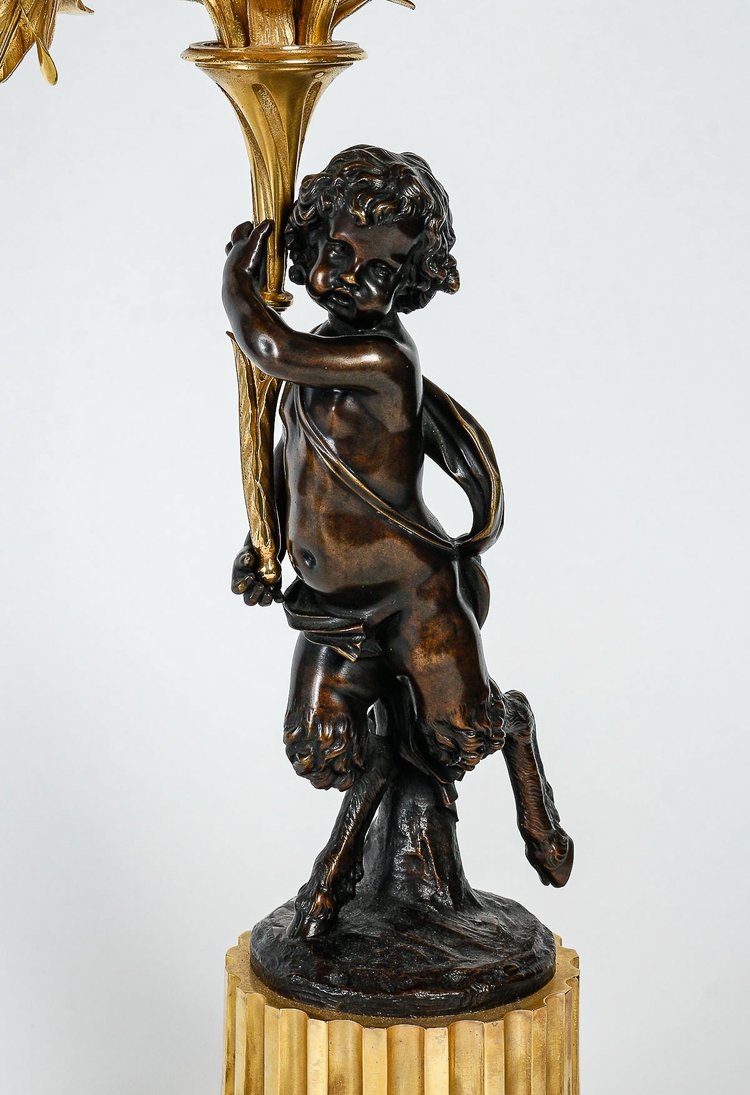 Coppia di candelabri, montati come lampade in stile Luigi XVI, in bronzo con decoro Fauno, 1860-1880 ca.