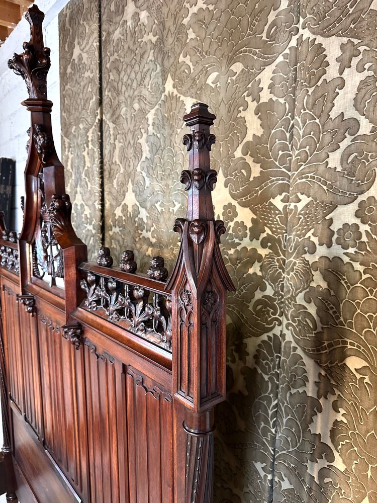 Neo-Gothic walnut bed 19th century