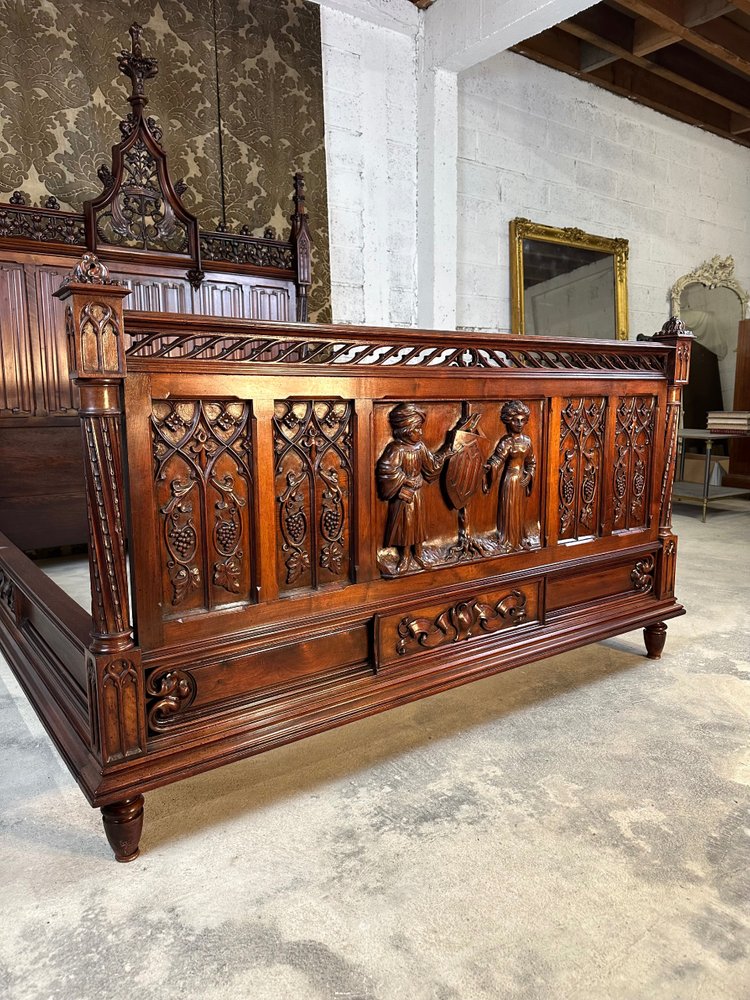 Neo-Gothic walnut bed 19th century