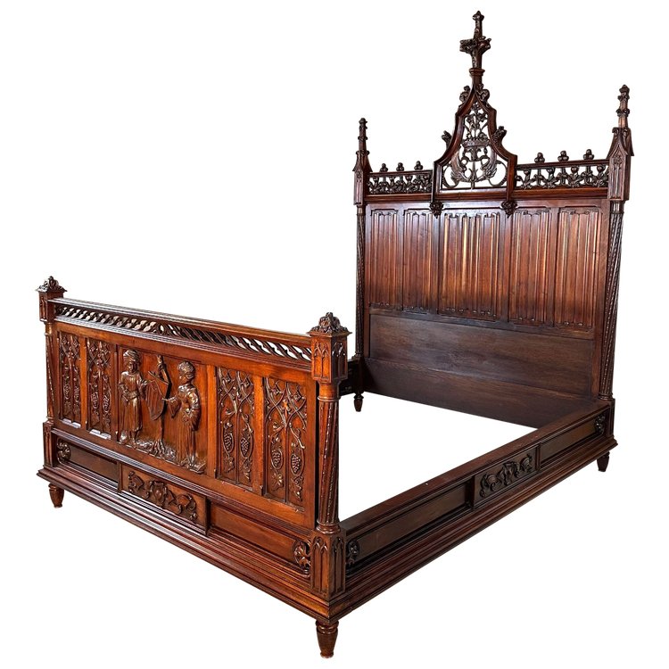 Neo-Gothic walnut bed 19th century